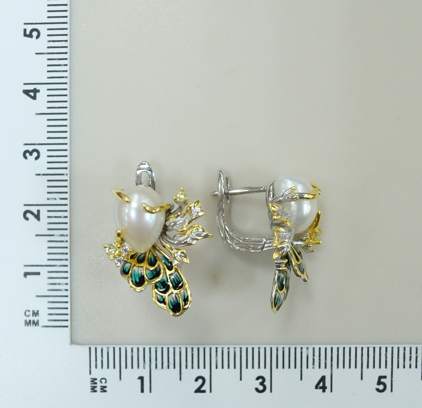 Серебряные серьги с жемчугом Барокко